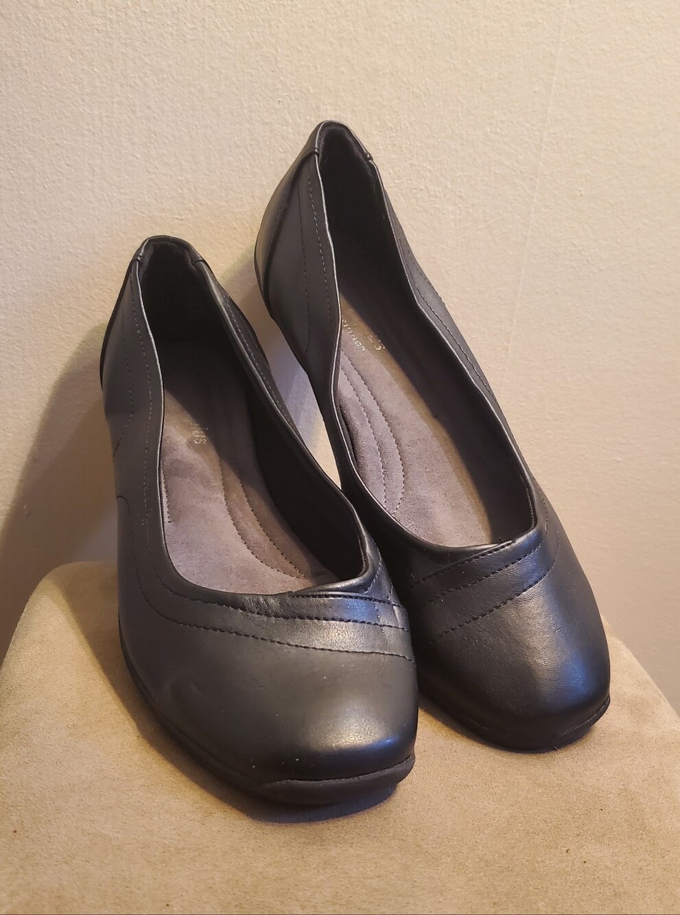 Simple Comfort Black Flats Size 10W